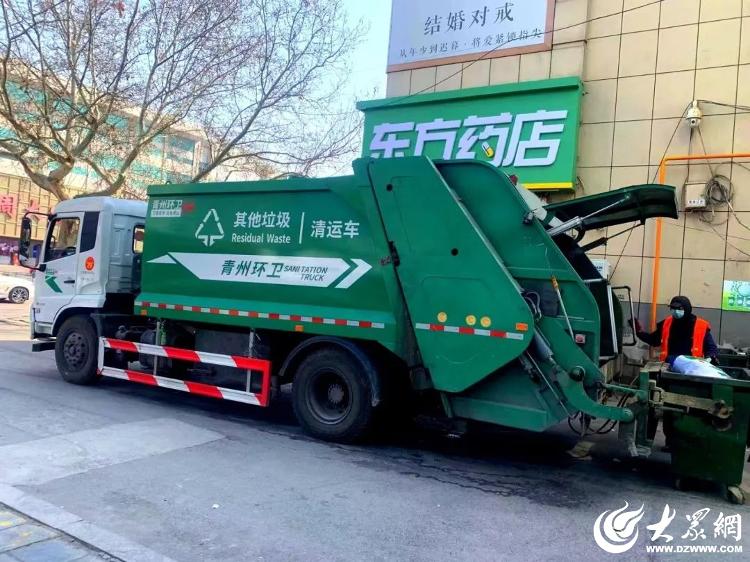 智能垃圾清運(yùn)車試點(diǎn)運(yùn)行，開啟城市垃圾管理新篇章