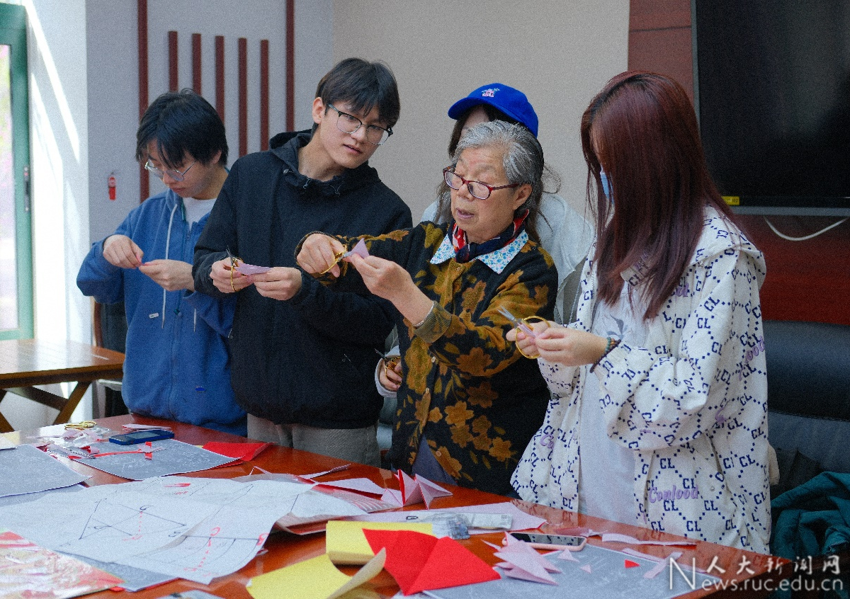 非遺文化融入短視頻，年輕一代關(guān)注傳統(tǒng)手藝的新潮流