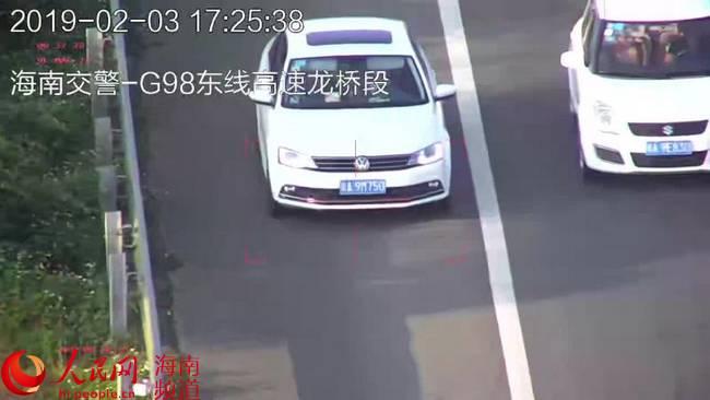 無(wú)人機(jī)交通巡邏試點(diǎn)運(yùn)行開(kāi)啟道路管理新篇章