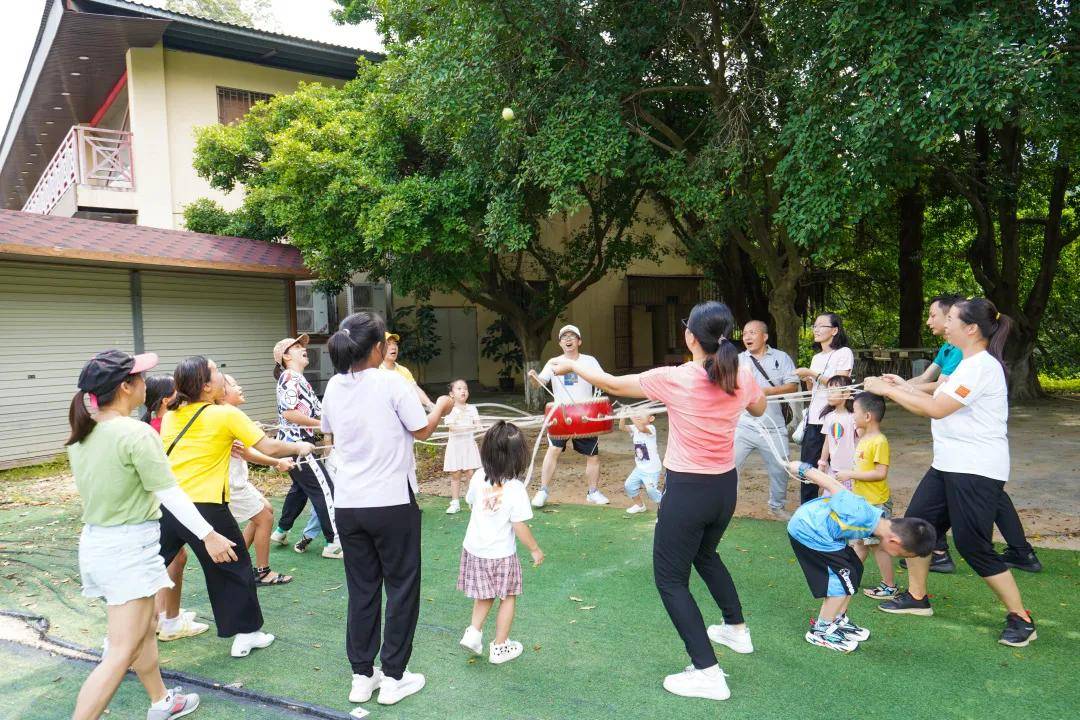 親子合作活動，培養(yǎng)孩子團隊精神的重要性