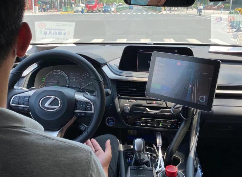 無(wú)人車技術(shù)引領(lǐng)未來(lái)智能交通革新之路