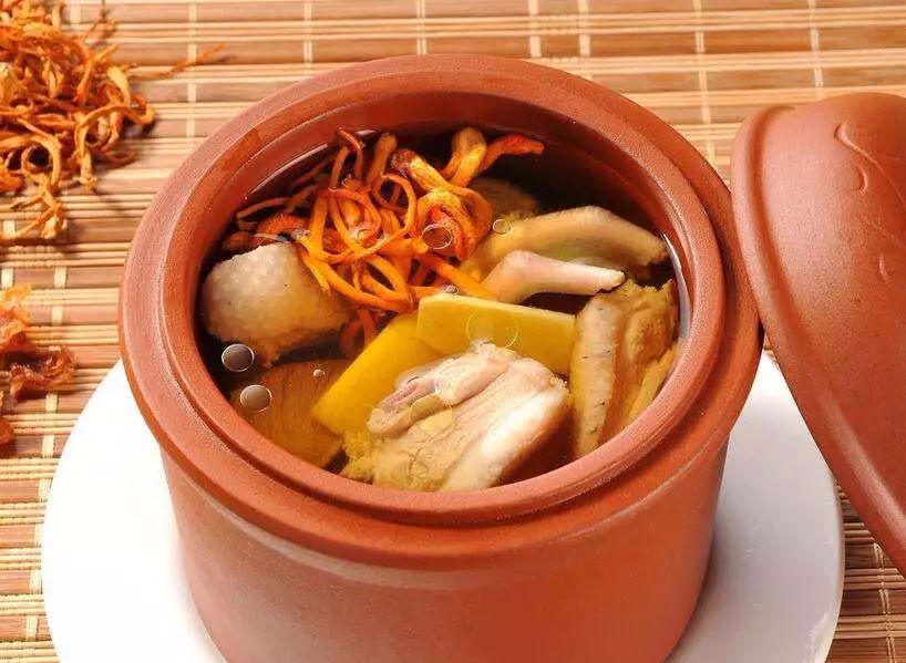 全球煲湯食譜探索，慢燉的藝術(shù)與風(fēng)味體驗(yàn)