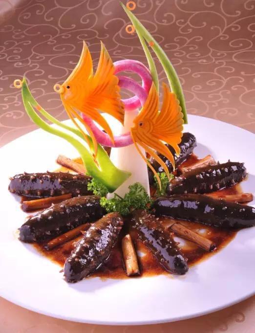 探索地方特色魚類佳肴，品味海洋的饋贈