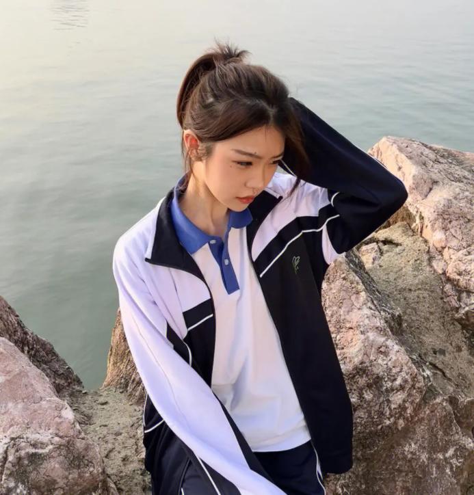 家長反映校服質(zhì)量問題，探究背后的深層原因與探討