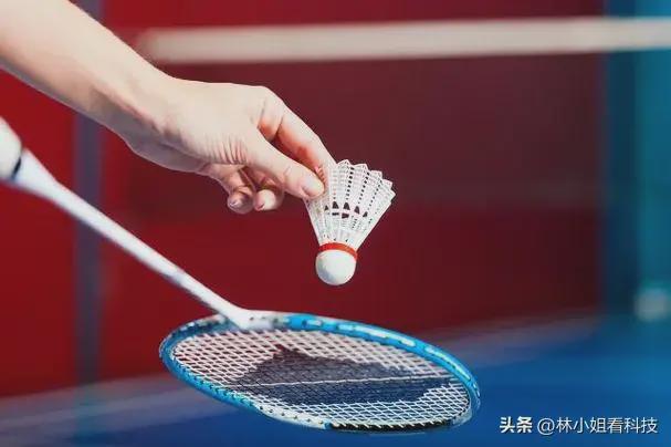 男子羽毛球館內猝死，球館賠償引發(fā)社會熱議