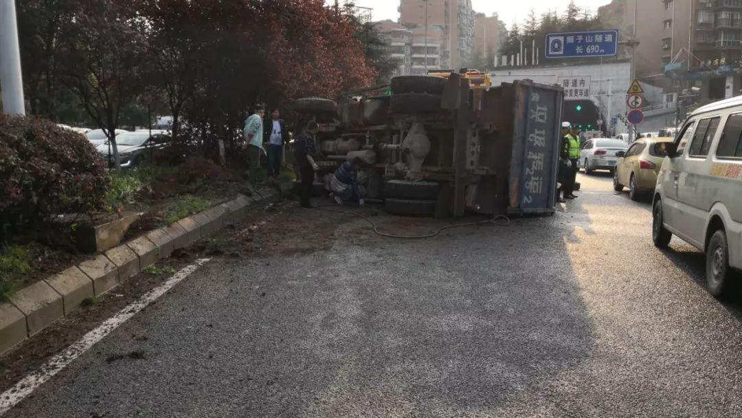 公安部交管局警示，杜絕酒駕，共守生命法治之路