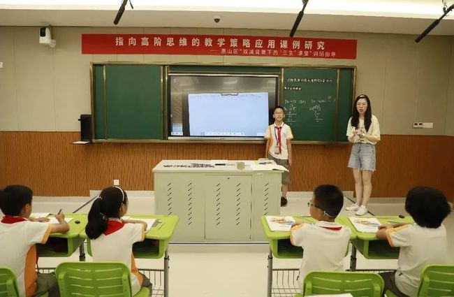 課堂外學(xué)習(xí)，激發(fā)興趣和專業(yè)潛能的催化劑
