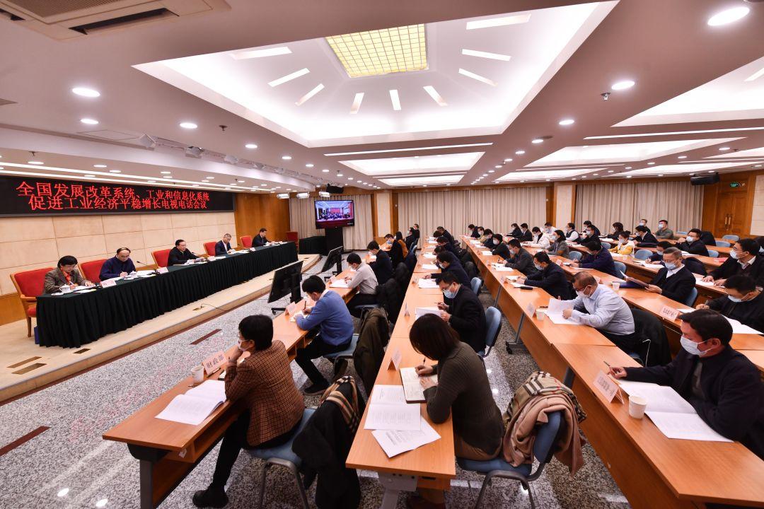 政府財政政策對經(jīng)濟(jì)發(fā)展速度的引導(dǎo)力研究