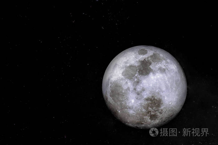 夜空滿月，照亮黑暗的世界