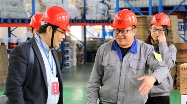 跨國公司全球運(yùn)營與本地需求的平衡策略