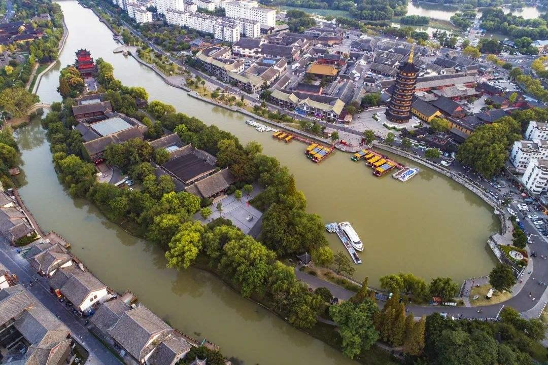 手工藝市場(chǎng)，創(chuàng)意與文化交流的繁榮舞臺(tái)