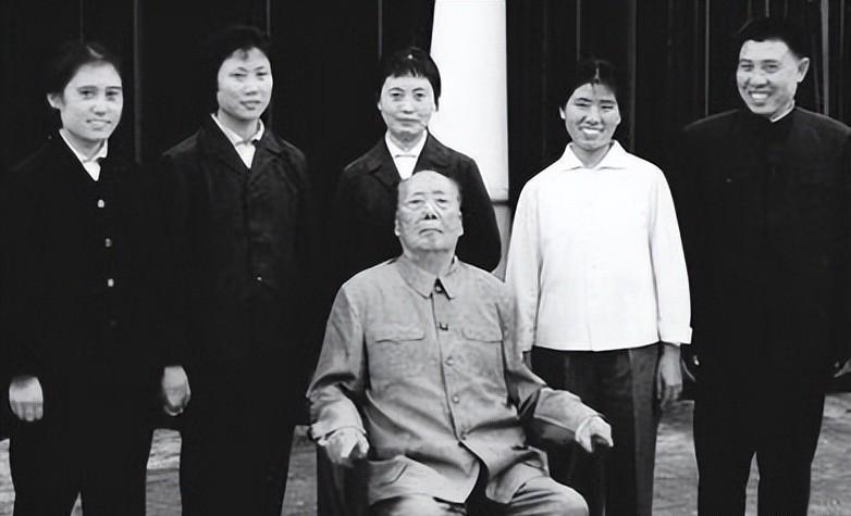 孩子集體活動(dòng)，建立信任與友誼的橋梁