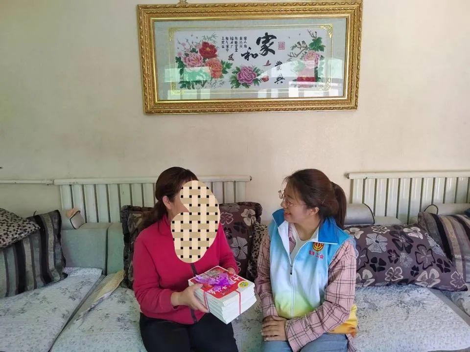 體育活動(dòng)對(duì)學(xué)生心理健康的積極影響，促進(jìn)身心健康的重要角色