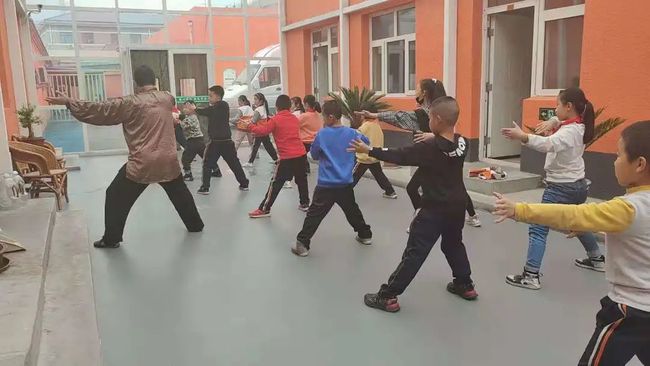 課外拓展活動(dòng)，提升學(xué)生綜合素質(zhì)的有效途徑