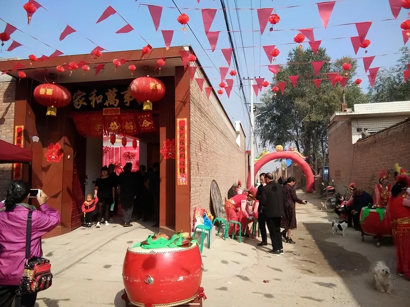 國際文化交流推動(dòng)社會(huì)多元化發(fā)展