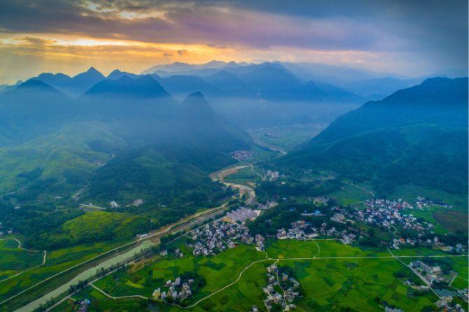 探訪(fǎng)自然人文和諧共生的田園風(fēng)光小鎮(zhèn)