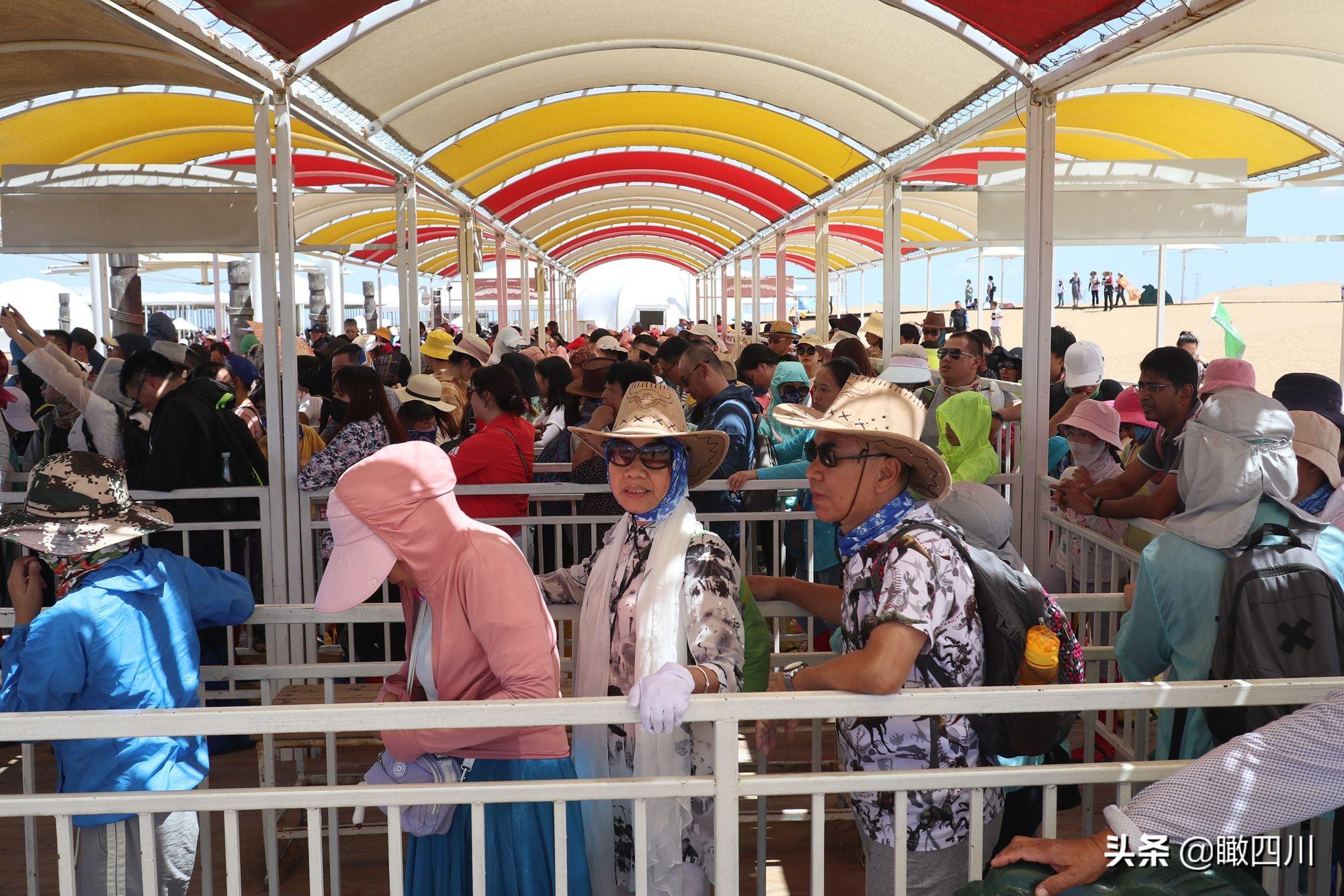 沙漠越野之旅，極致的驚險與刺激體驗
