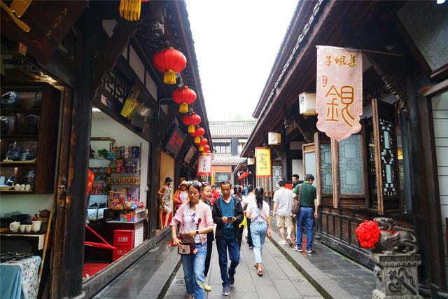 古街時光之旅，歷史感的韻味與時光流轉(zhuǎn)的痕跡