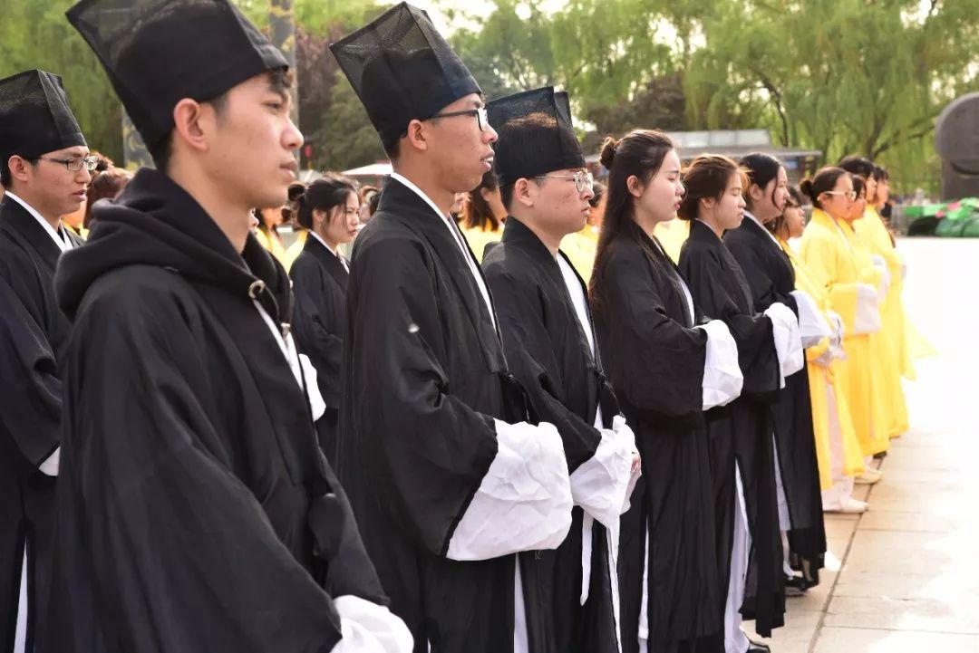 城市規(guī)劃中的文化融合與歷史傳承，打造獨(dú)特城市風(fēng)貌的秘訣
