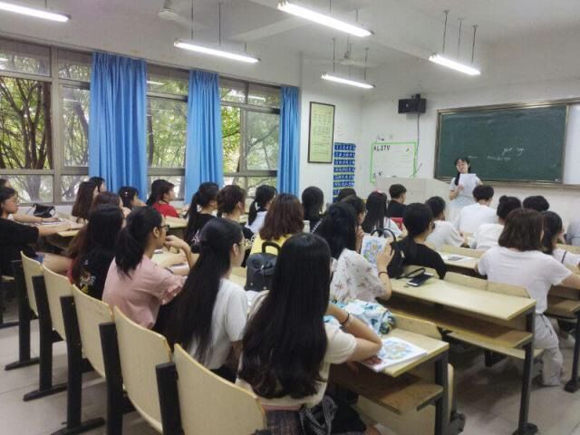 實地訪問，激發(fā)學生本土文化興趣的橋梁