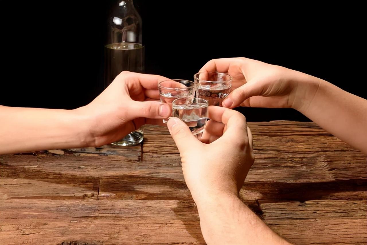 控制飲酒量，肝臟健康的守護(hù)者
