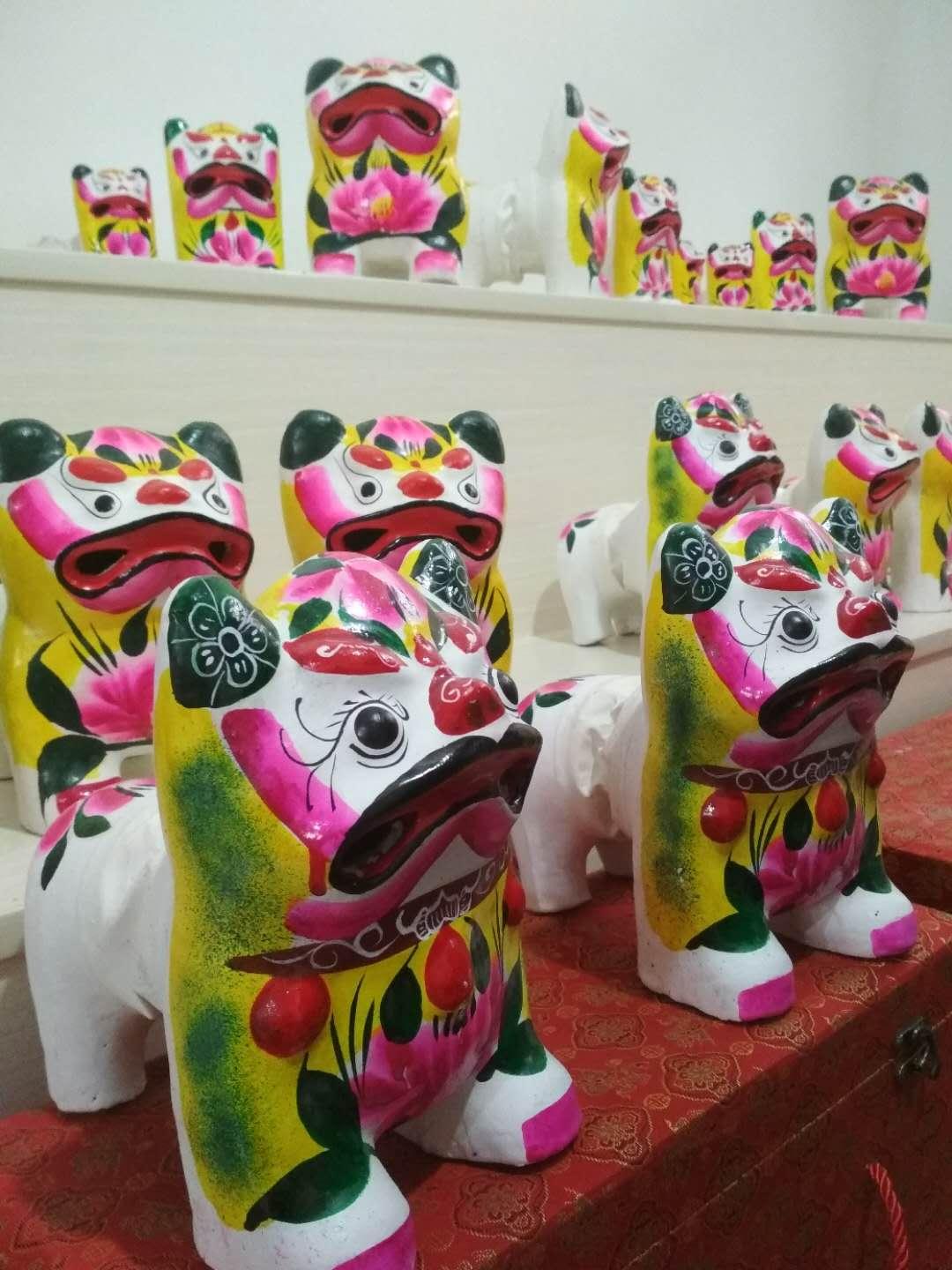 泥塑動物，夸張造型與民間趣味融合的藝術(shù)魅力